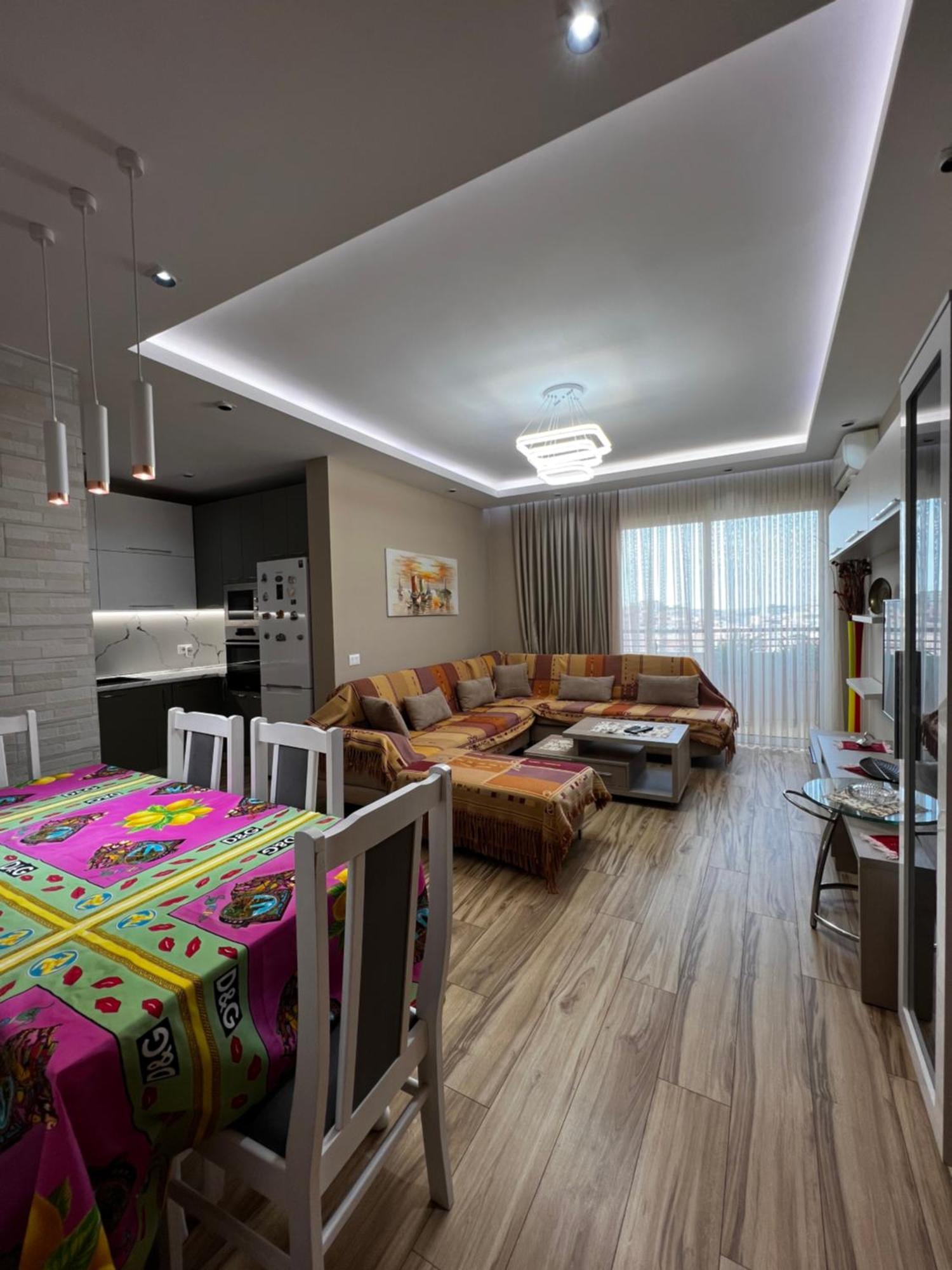 Tirana Lifestyle Apartment Bagian luar foto