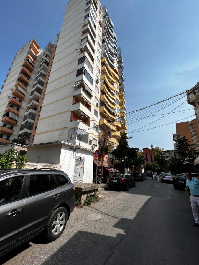 Tirana Lifestyle Apartment Bagian luar foto