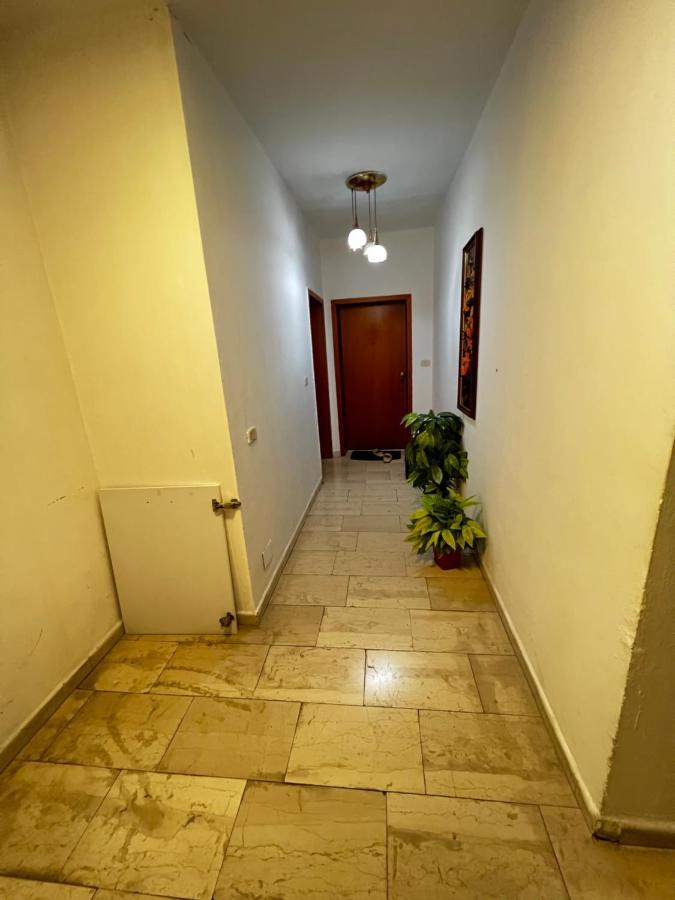 Tirana Lifestyle Apartment Bagian luar foto